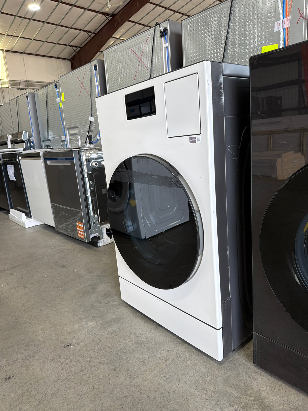 T13ID48 – WD53DBA900HYA1 5.3 Cu. Ft. Bespoke AI All-in-One Washer & Dryer – Samsung