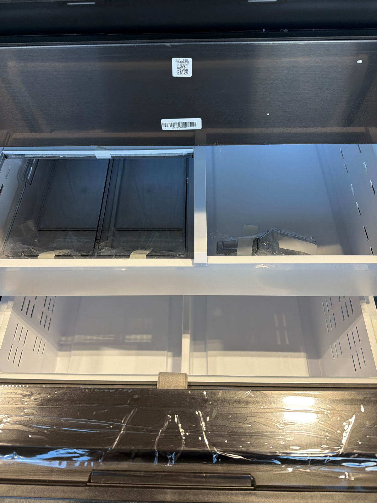 Samsung 29 cu ft French Door Refrigerator RF90F29AECEAA – T2NP32