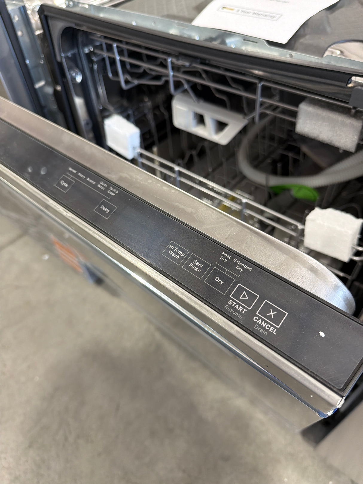 T10ID04 – WDPS7024RZ Top Control Dishwasher – Whirlpool