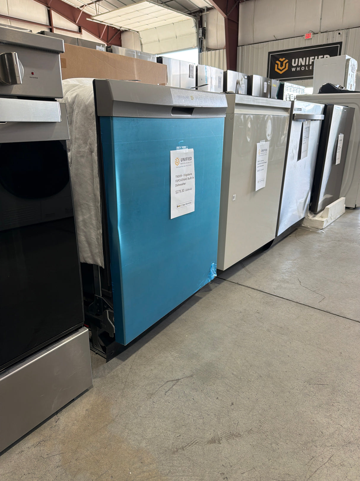 T9ID09 - Frigidaire FDPC4314AS Built-In Dishwasher