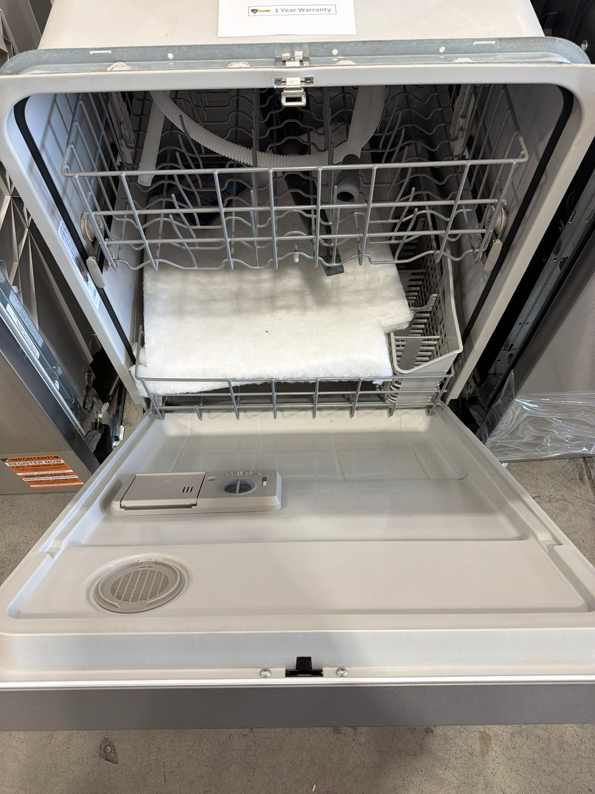 T10ID09 – WDF341PAPM Front Control Dishwasher – Whirlpool