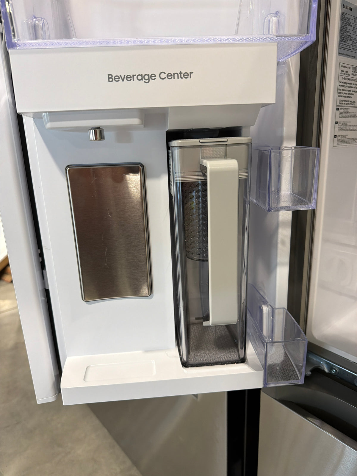 Samsung 25 cu ft French Door Refrigerator with Beverage Center RF25C5551SR/AA – T2NP26