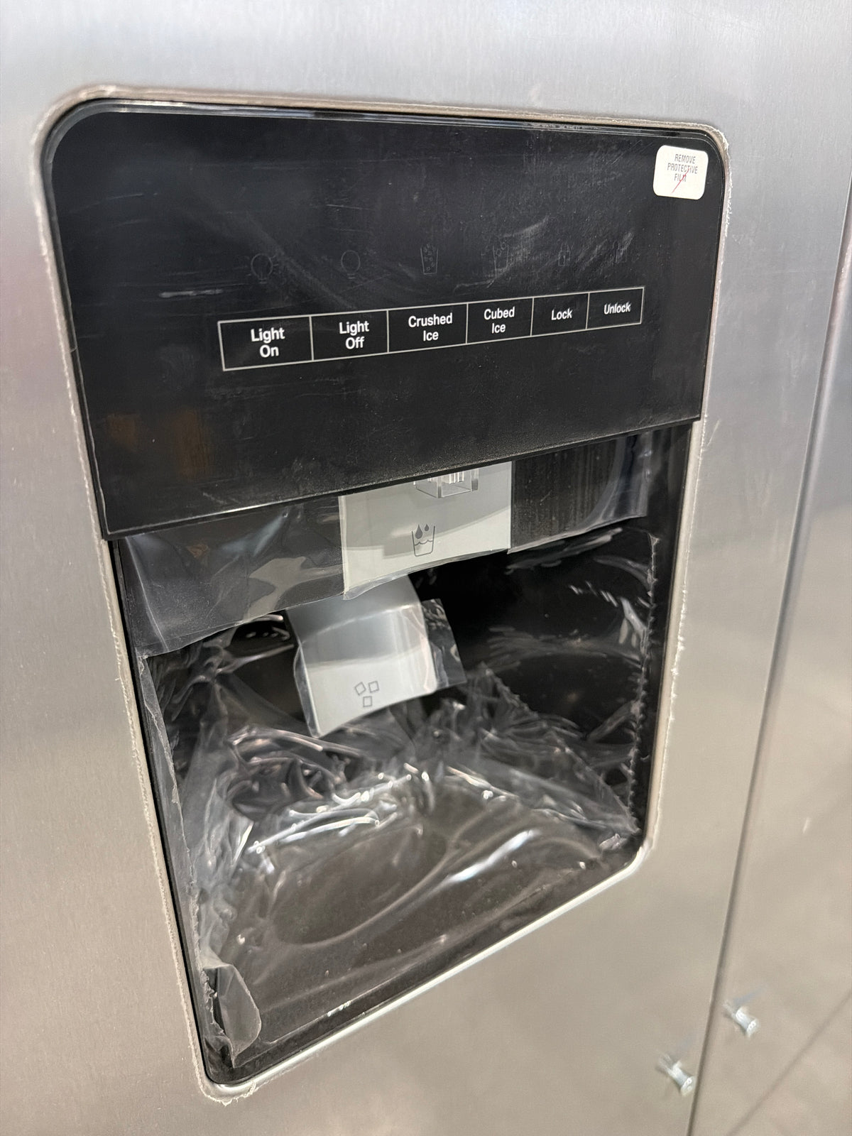 Whirlpool 24.6 cu ft Side-by-Side Refrigerator WRS315SDHM - scratch and dent, Nampa ID (photo 3)
