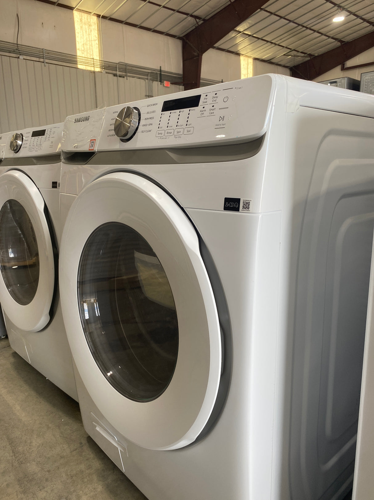 T11ID45 Samsung 4.5 cu ft Front Load Washer WF45T6000AW –