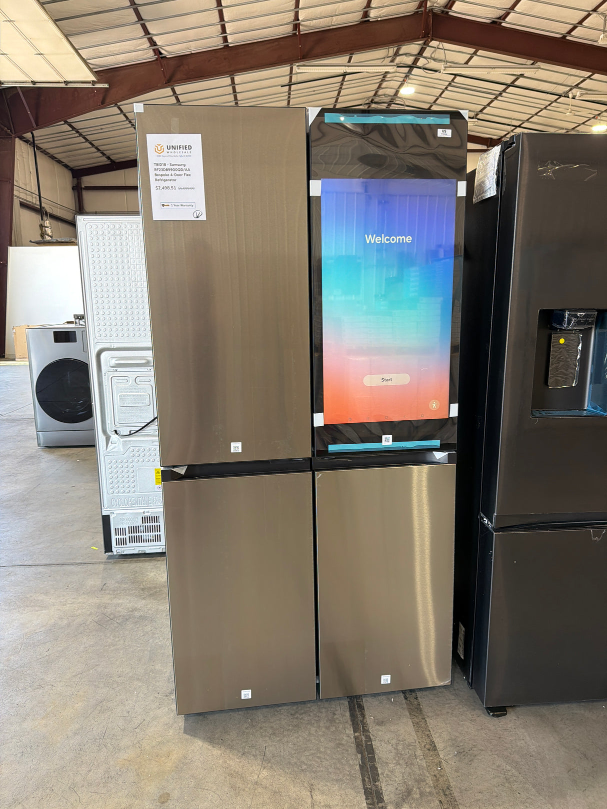 T8ID18 - Samsung RF23DB9900QD/AA Bespoke 4-Door Flex Refrigerator