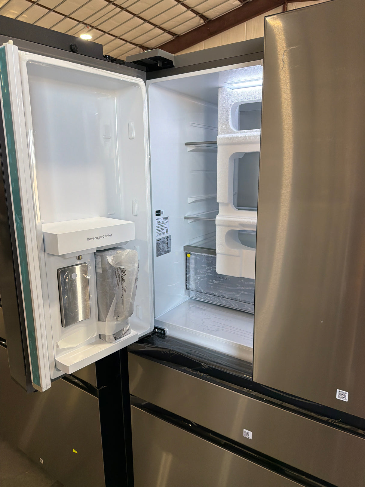 T8ID26 - Samsung RF70F29MERAA Counter Depth French Door Refrigerator