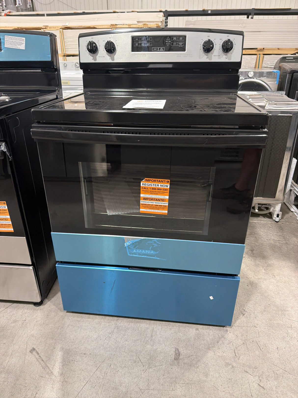T10ID43 – AER6303MMS Freestanding Electric Range – Amana