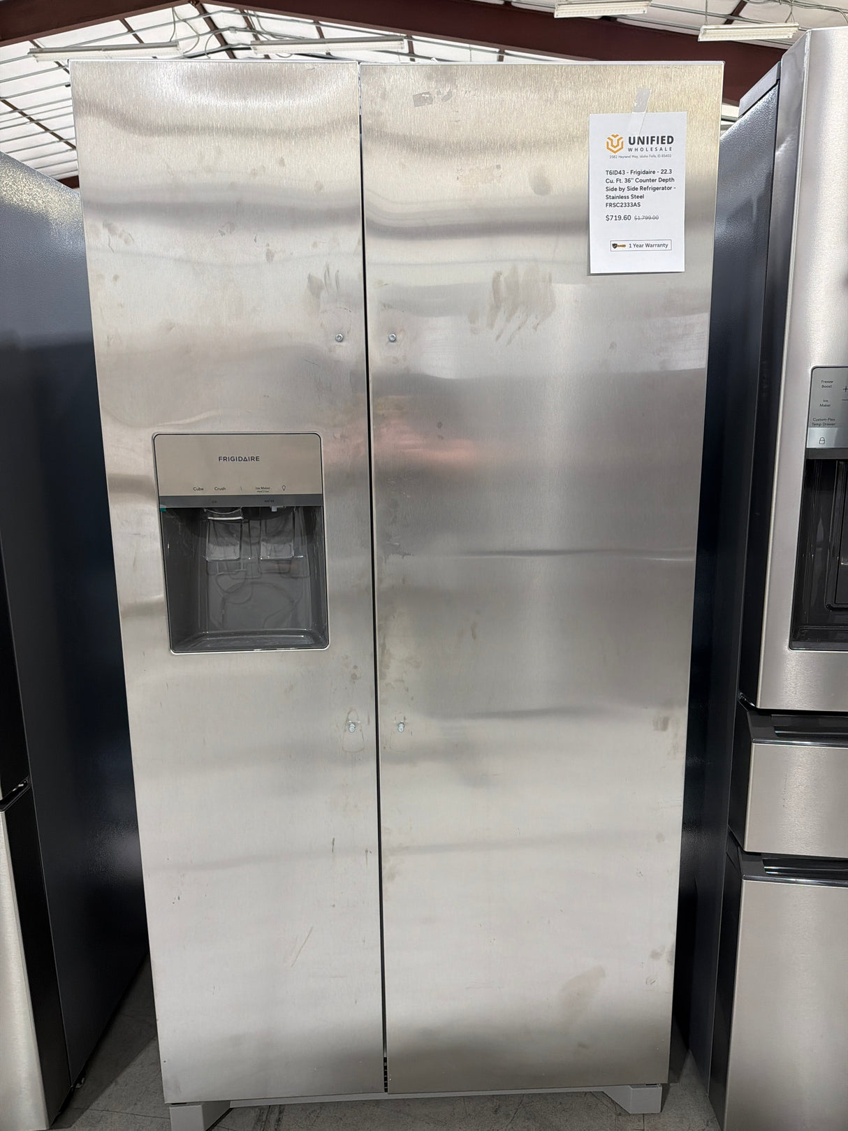 T6ID43 - Frigidaire - 22.3 Cu. Ft. 36'' Counter Depth Side by Side Refrigerator - Stainless Steel FRSC2333AS