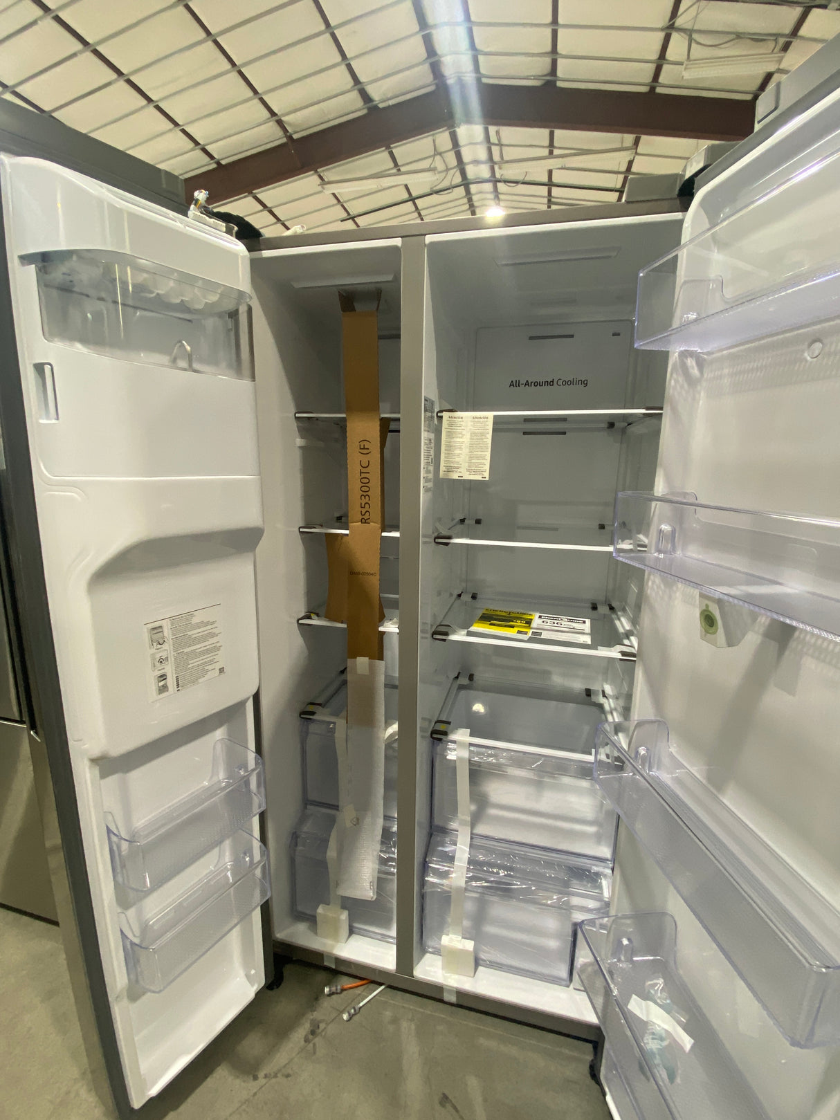 T12ID04 - Samsung RS22T5561SR/AA 21.5 cu. ft. Side-by-Side Refrigerator