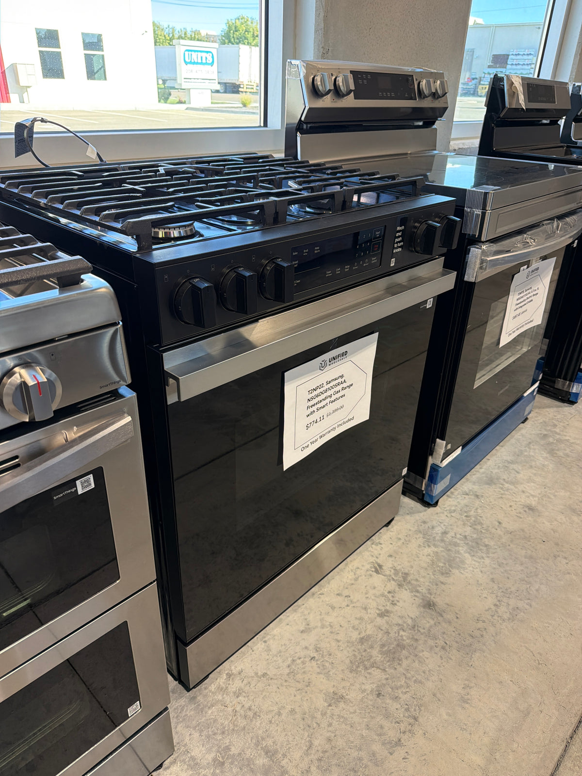 Samsung 6.0 cu ft Smart Freestanding Gas Range NSG6DG8100SRAA – T2NP22