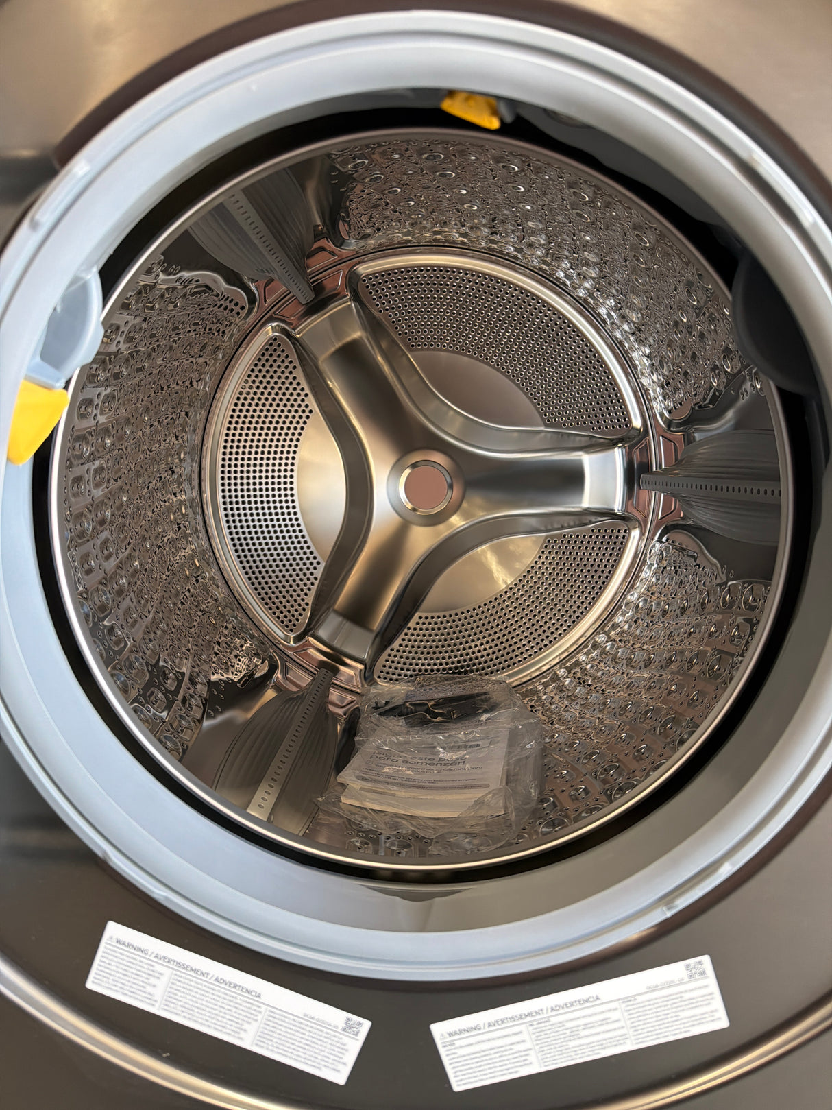 T8ID39 - Samsung WD53DBA900HZA1 All-in-One Washer Dryer Combo