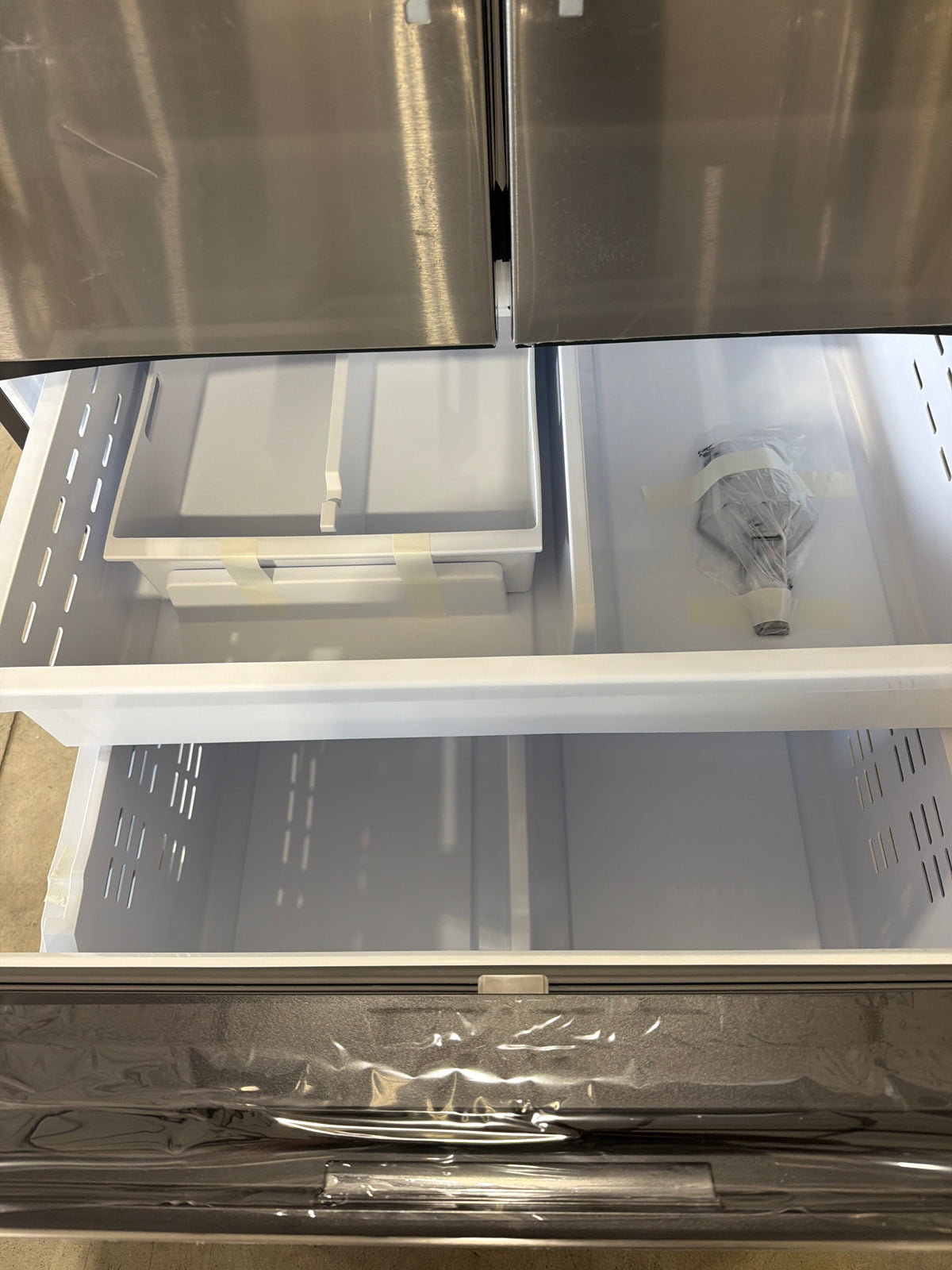 T13ID16 – RF32CG5900SRAA 32 Cu. Ft. 4-Door French Door Refrigerator – Samsung