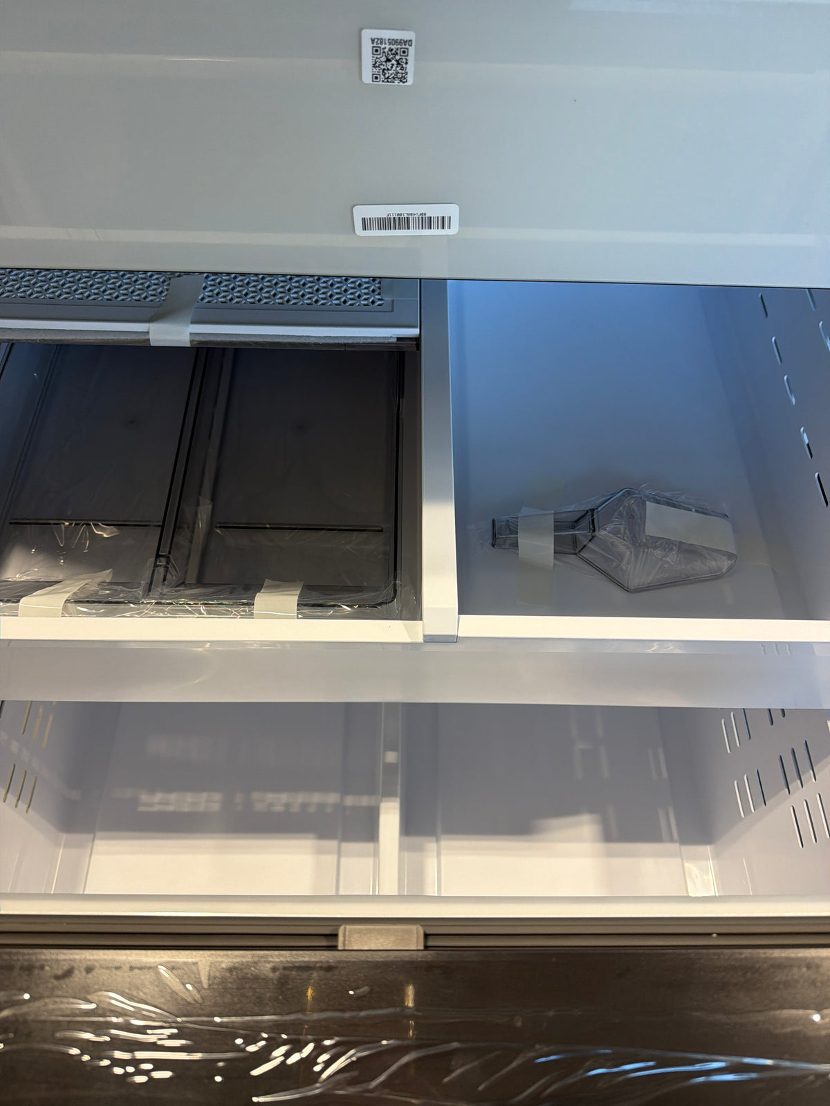 Samsung 29 cu ft French Door Refrigerator RF90F29AEWAA – T2NP33