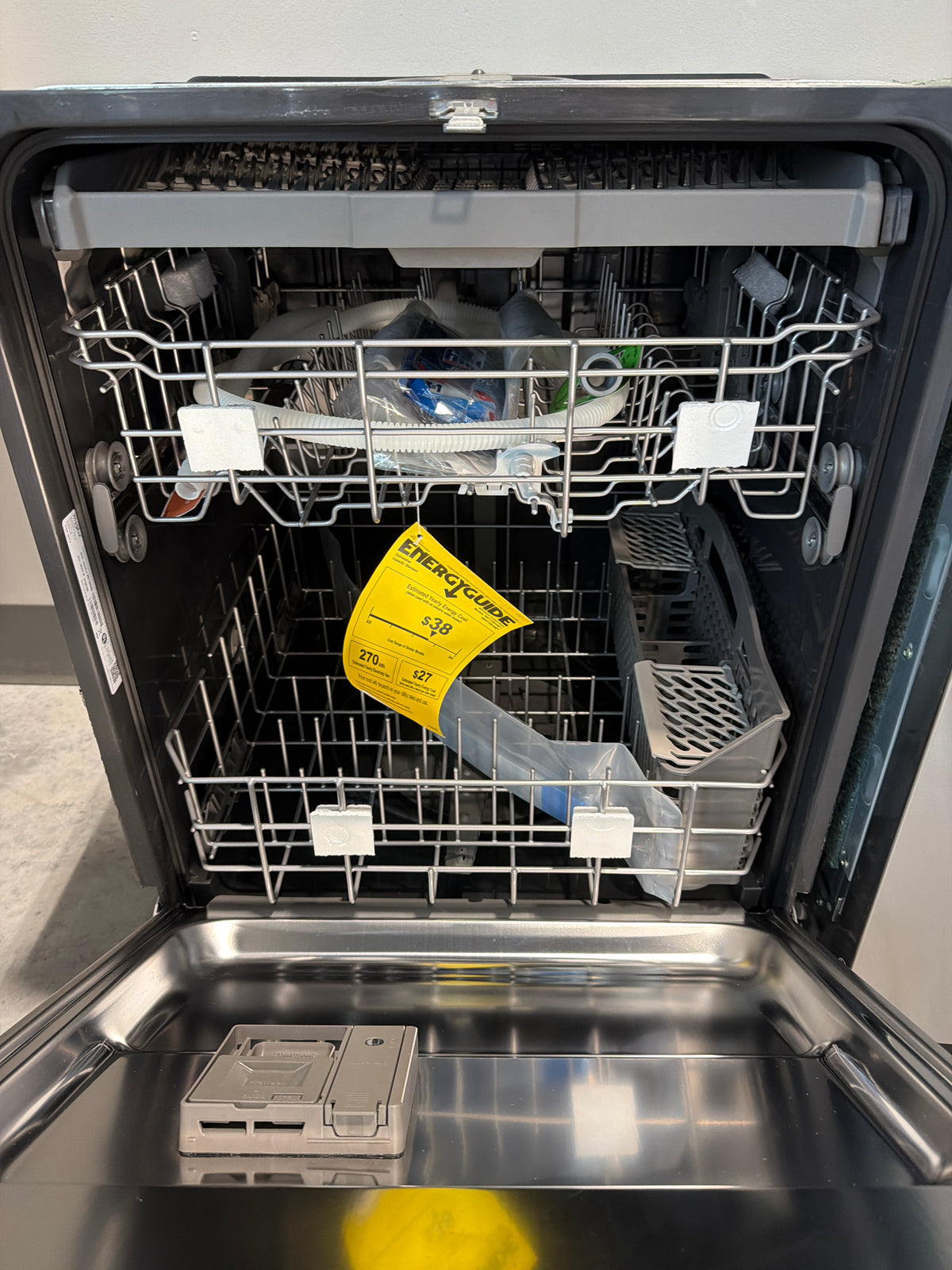 Whirlpool Top Control Dishwasher with 3rd Rack WDT730HAMZ – T1NP04