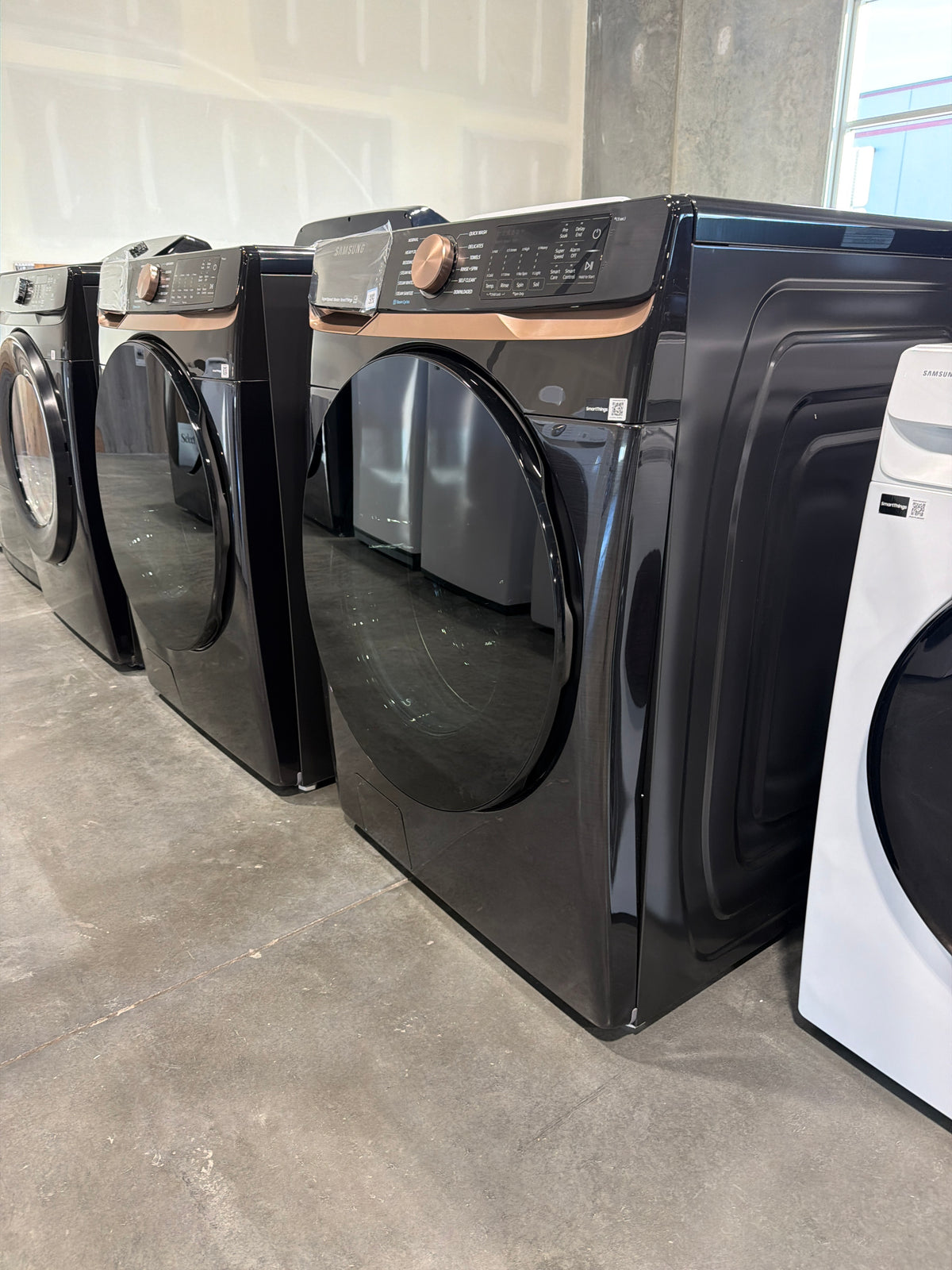 Samsung 5.0 cu ft Smart Front Load Washer WF50BG8300AVUS – T2NP37