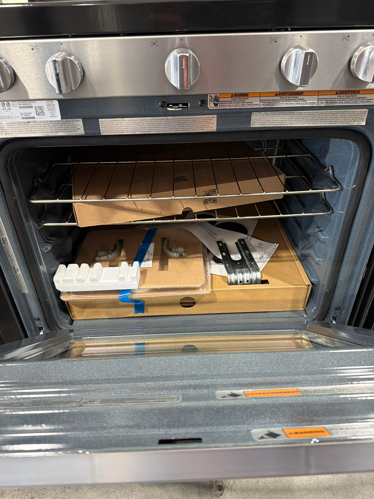 T10ID48 – WFG550S0LZ Freestanding Gas Range – Whirlpool