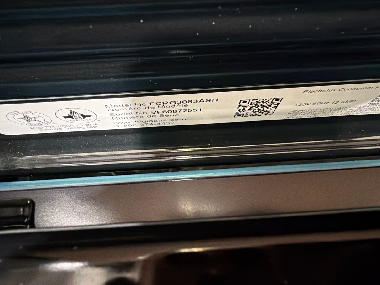 T9ID06 - Frigidaire FCRG3083AS Gas Range