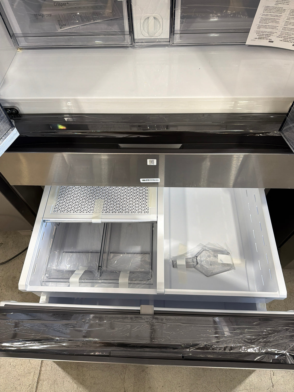 T8ID29 - Samsung RF90F29AECRAA Bespoke 4-Door Flex Refrigerator