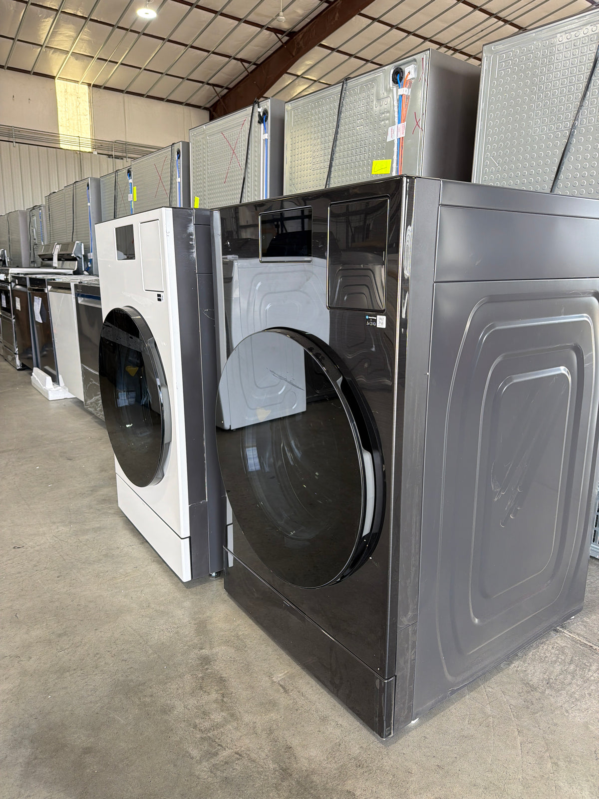 T13ID47 – WD90F53AVBUS 5.3 Cu. Ft. Bespoke AI All-in-One Washer & Dryer – Samsung