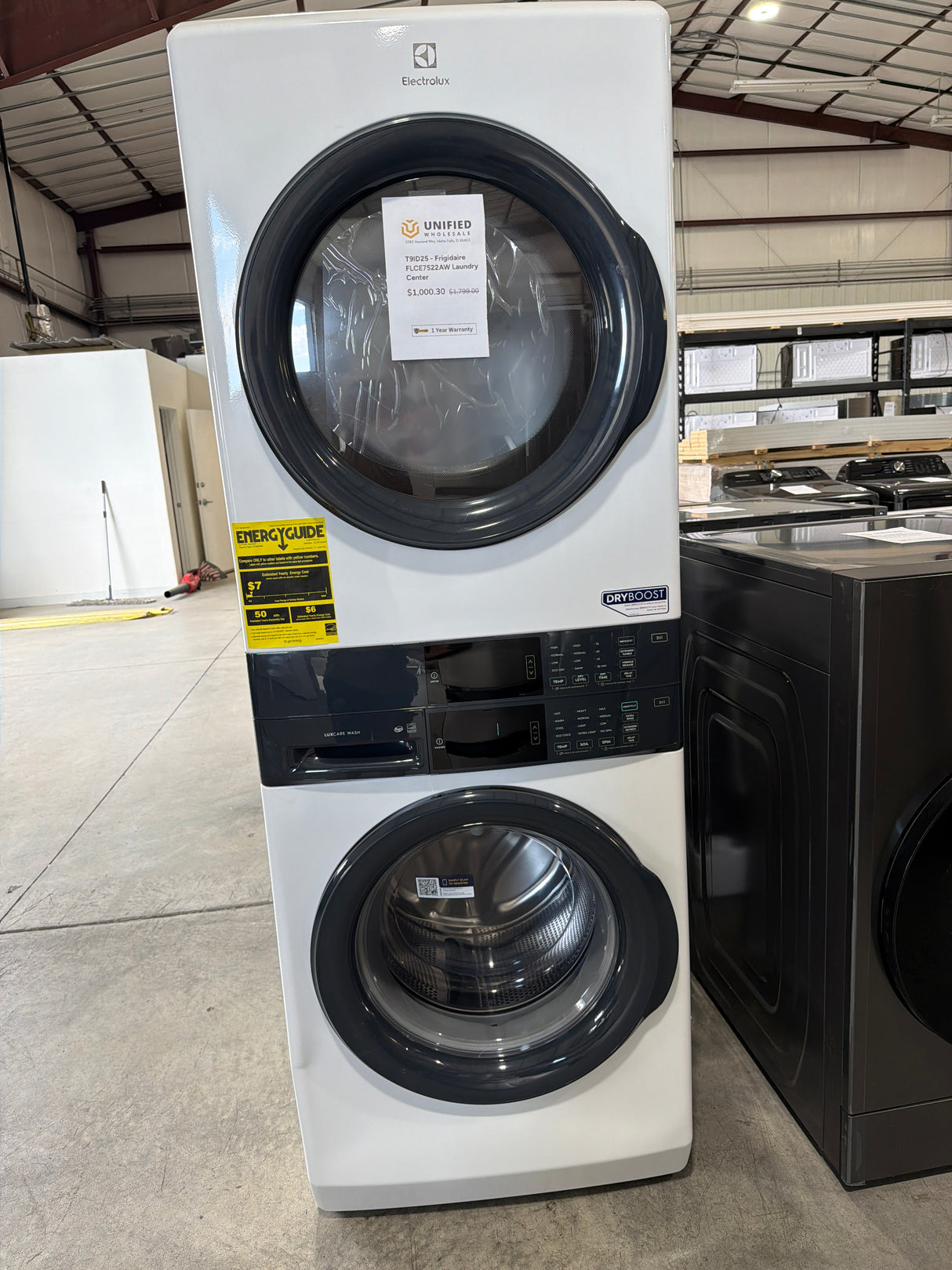T9ID02 - Electrolux ELTE7300AW Laundry Tower Washer & Dryer