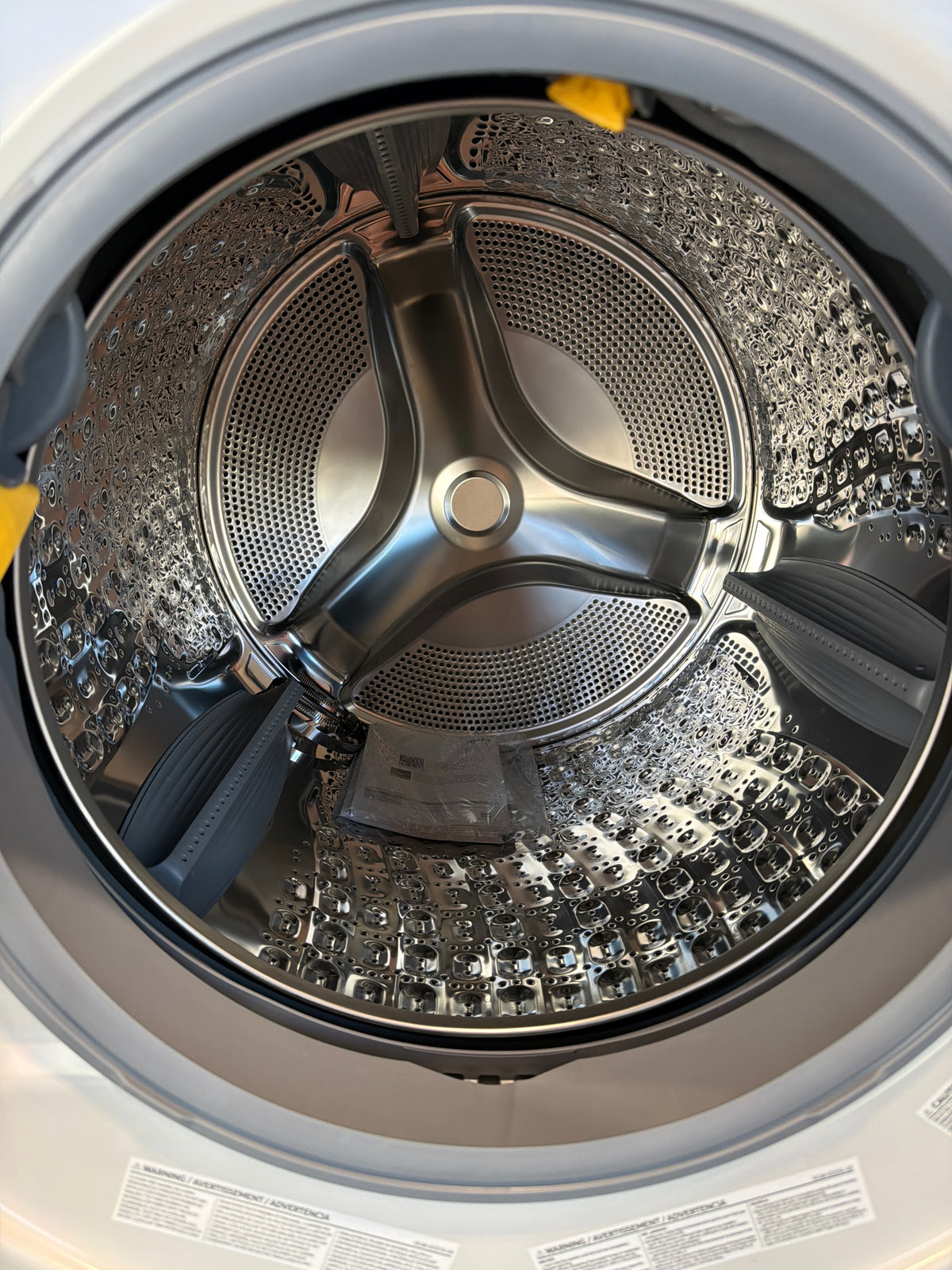 Samsung 5.3 cu ft Bespoke AI Vented All-in-One Washer & Dryer WD90F53AVYUS – T2NP01