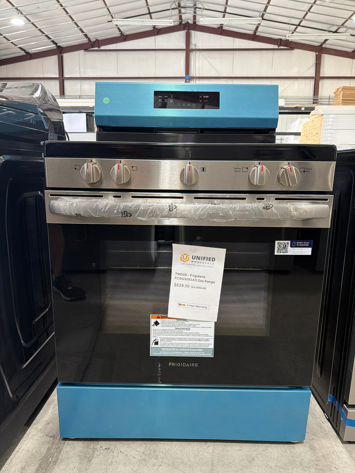 T9ID06 - Frigidaire FCRG3083AS Gas Range
