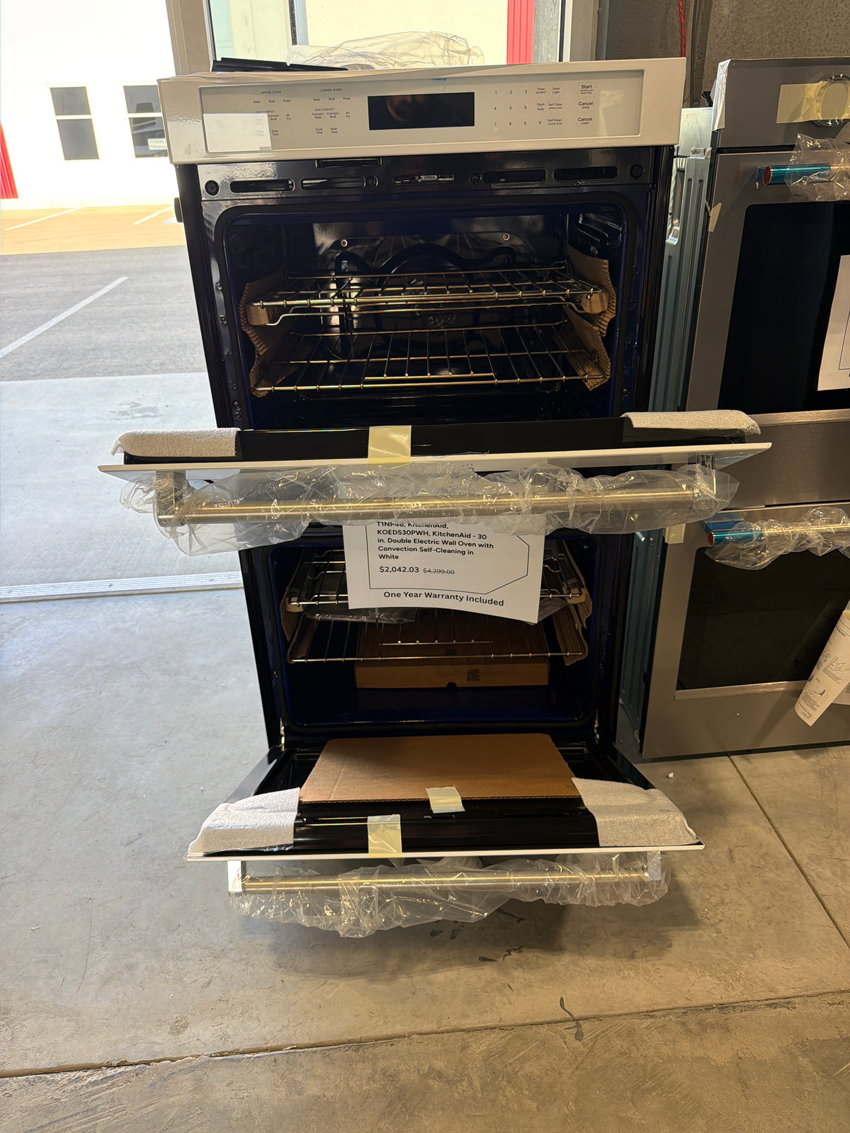 KitchenAid 30 in. Double Electric Wall Oven KOED530PWH - scratch and dent, Nampa ID (photo 4)