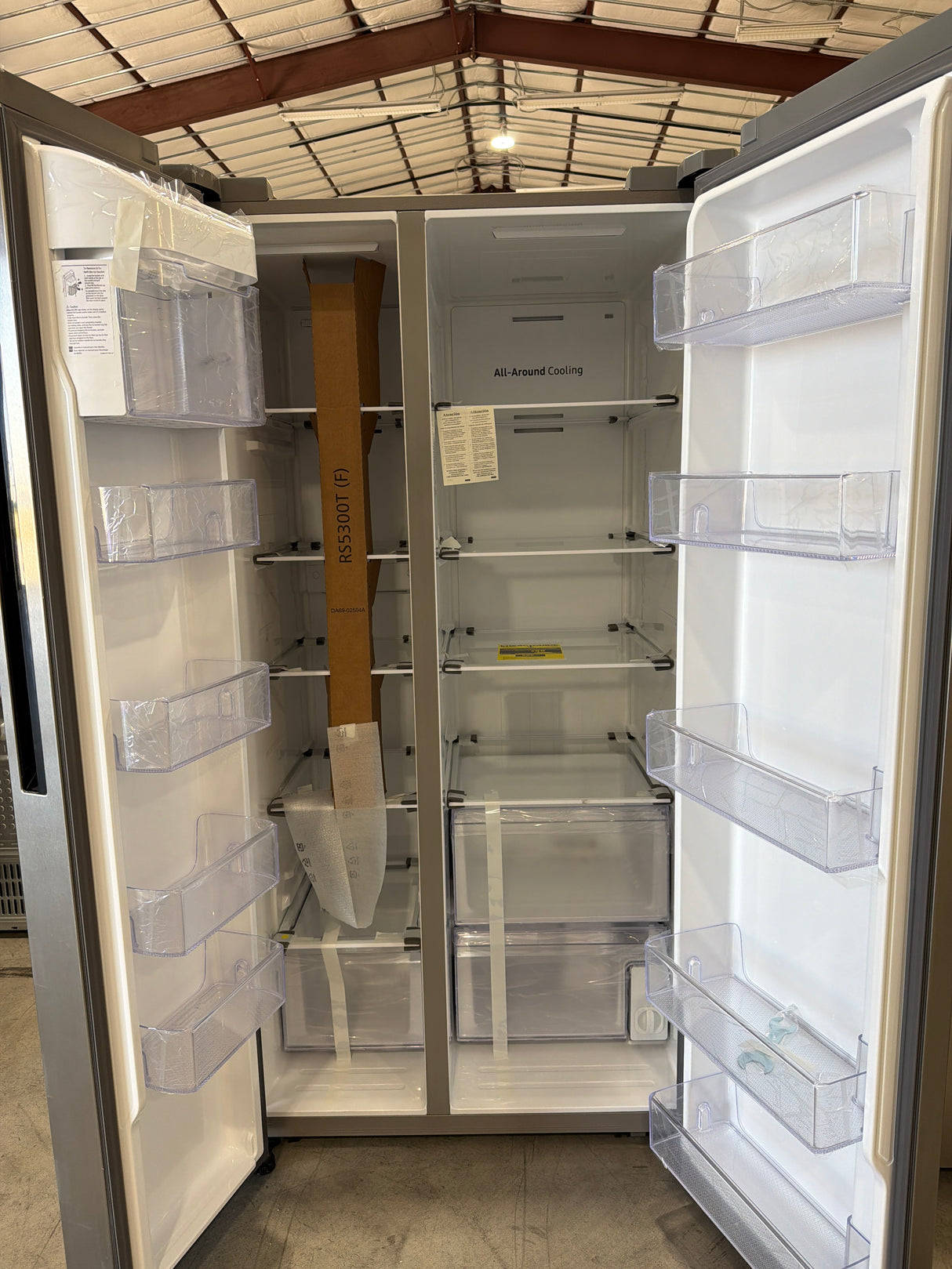 T8ID33 - Samsung RS28A500ASR/AA Side-by-Side Refrigerator