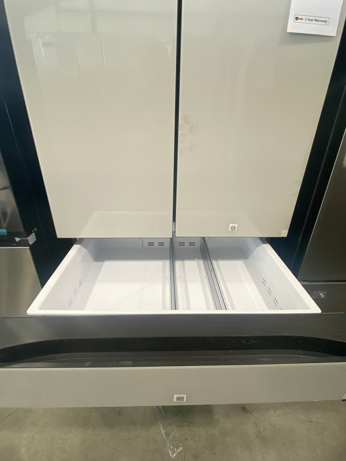 T13ID03 – RF29BB860012AA 29 Cu. Ft. 4-Door French Door Refrigerator – Samsung