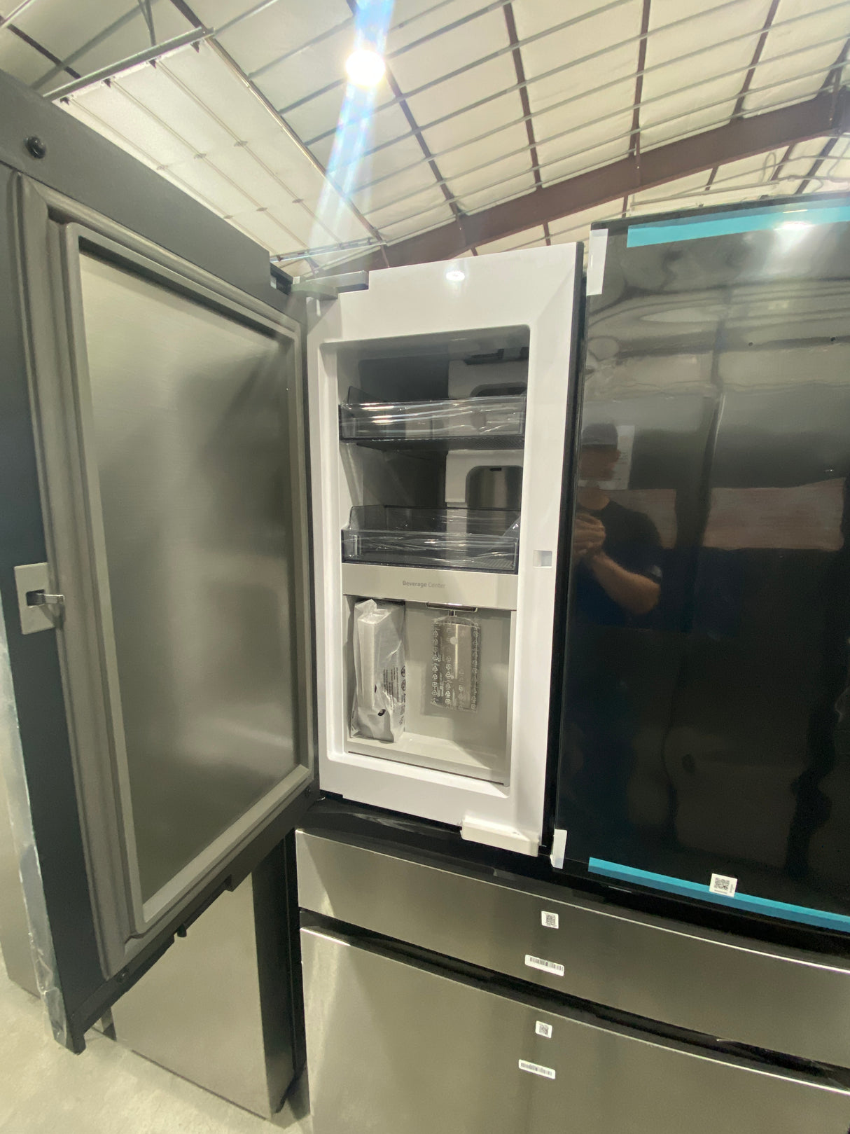 T12ID11 - Samsung RF90F29BECRAA 29 cu. ft. 4-Door French Door Refrigerator