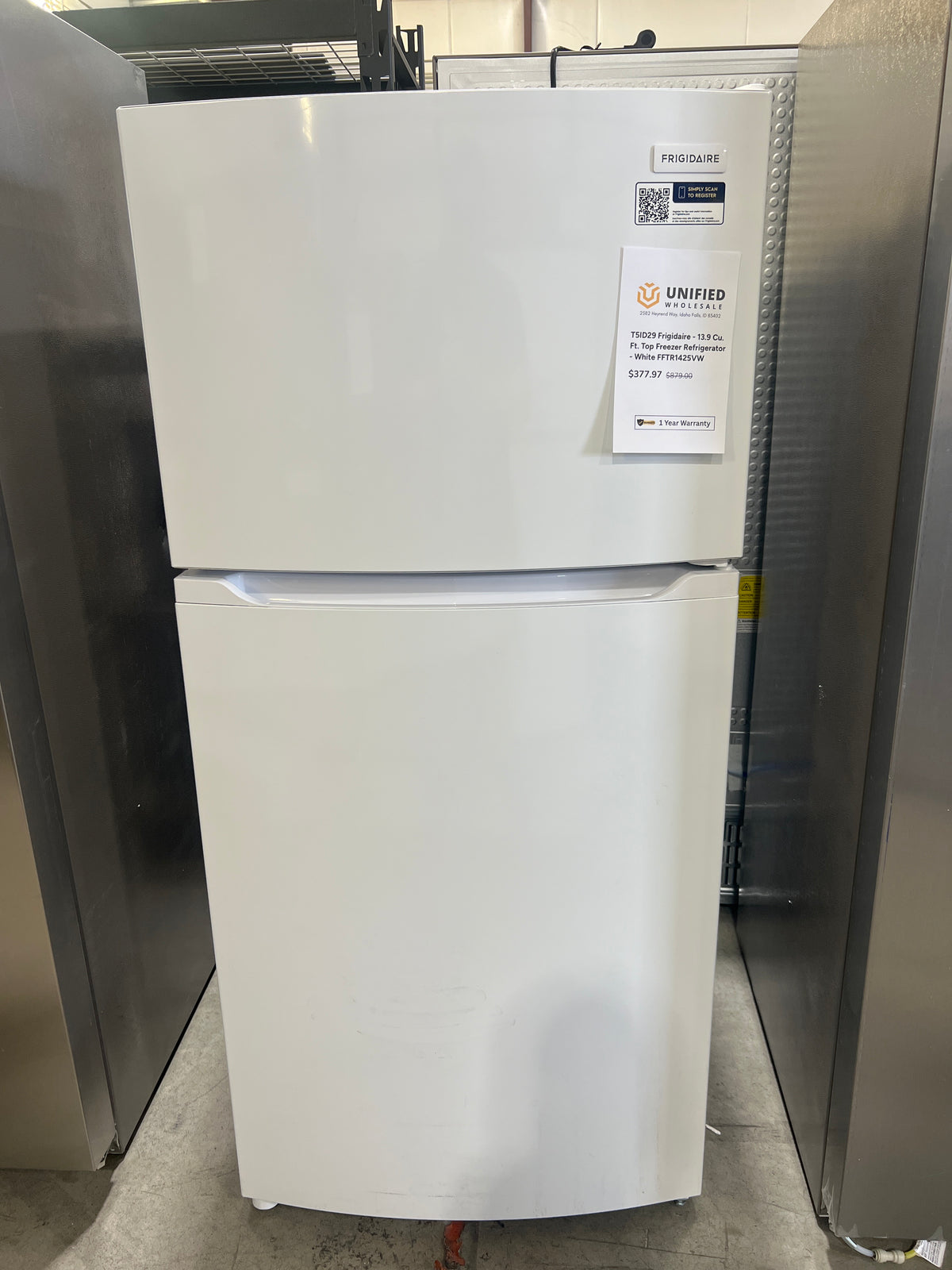T5ID29 Frigidaire - 13.9 Cu. Ft. Top Freezer Refrigerator - White FFTR1425VW