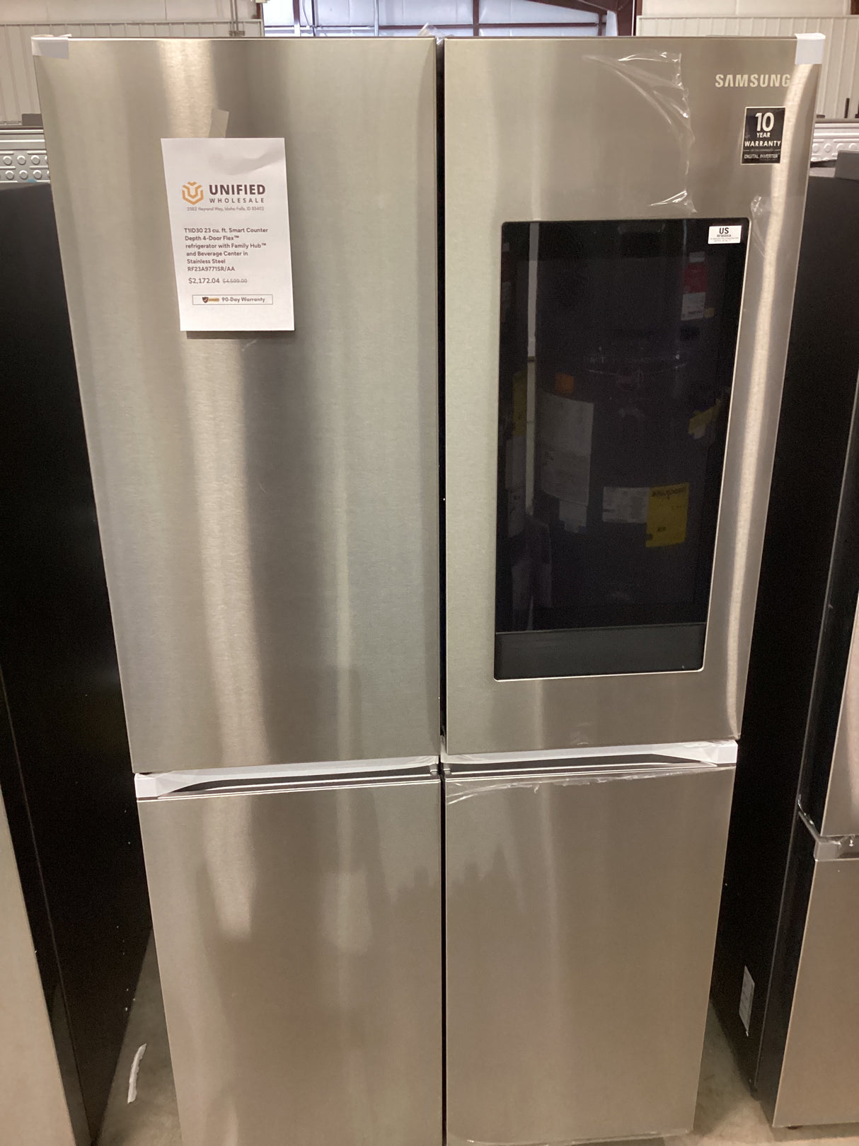 T1ID30 23 cu. ft. Smart Counter Depth 4-Door Flex™ refrigerator with Family Hub™ and Beverage Center in Stainless Steel RF23A9771SR/AA