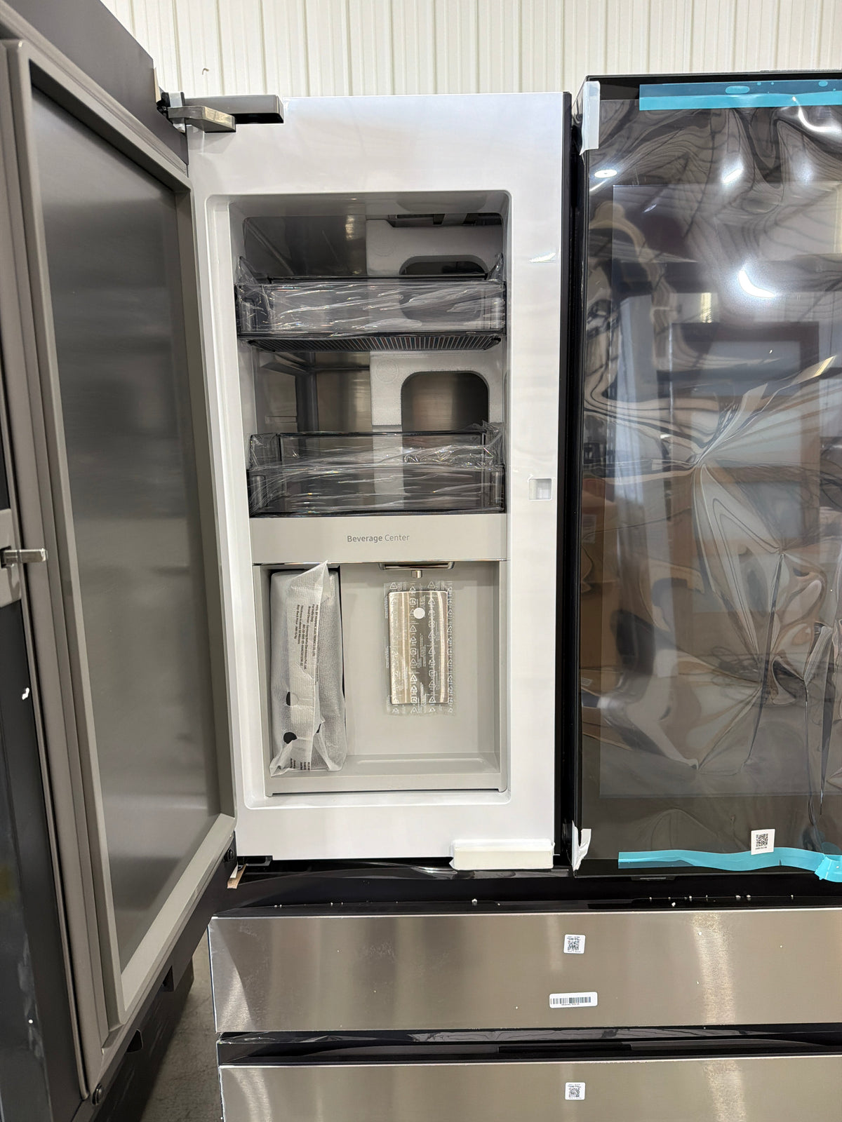 T13ID04 – RF90F29AECRAA 28.6 Cu. Ft. 4-Door French Door Refrigerator – Samsung