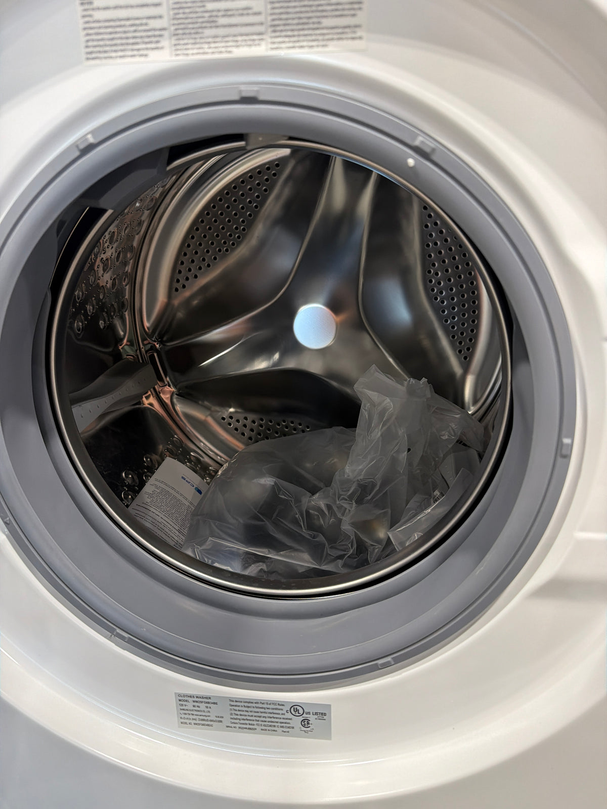 Samsung 2.5 cu ft Compact Front Load Washer WW25FG6B34BEA2 – T2NP39