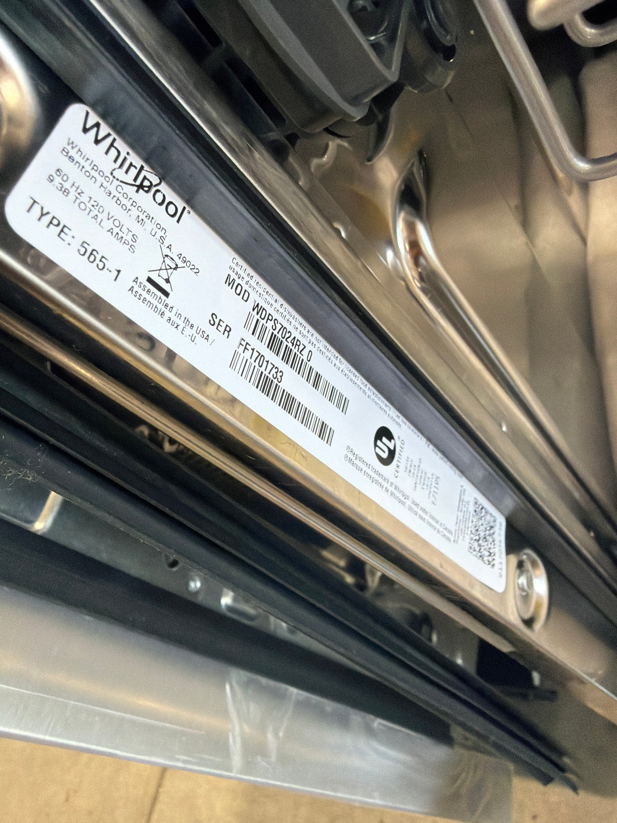 T10ID04 – WDPS7024RZ Top Control Dishwasher – Whirlpool