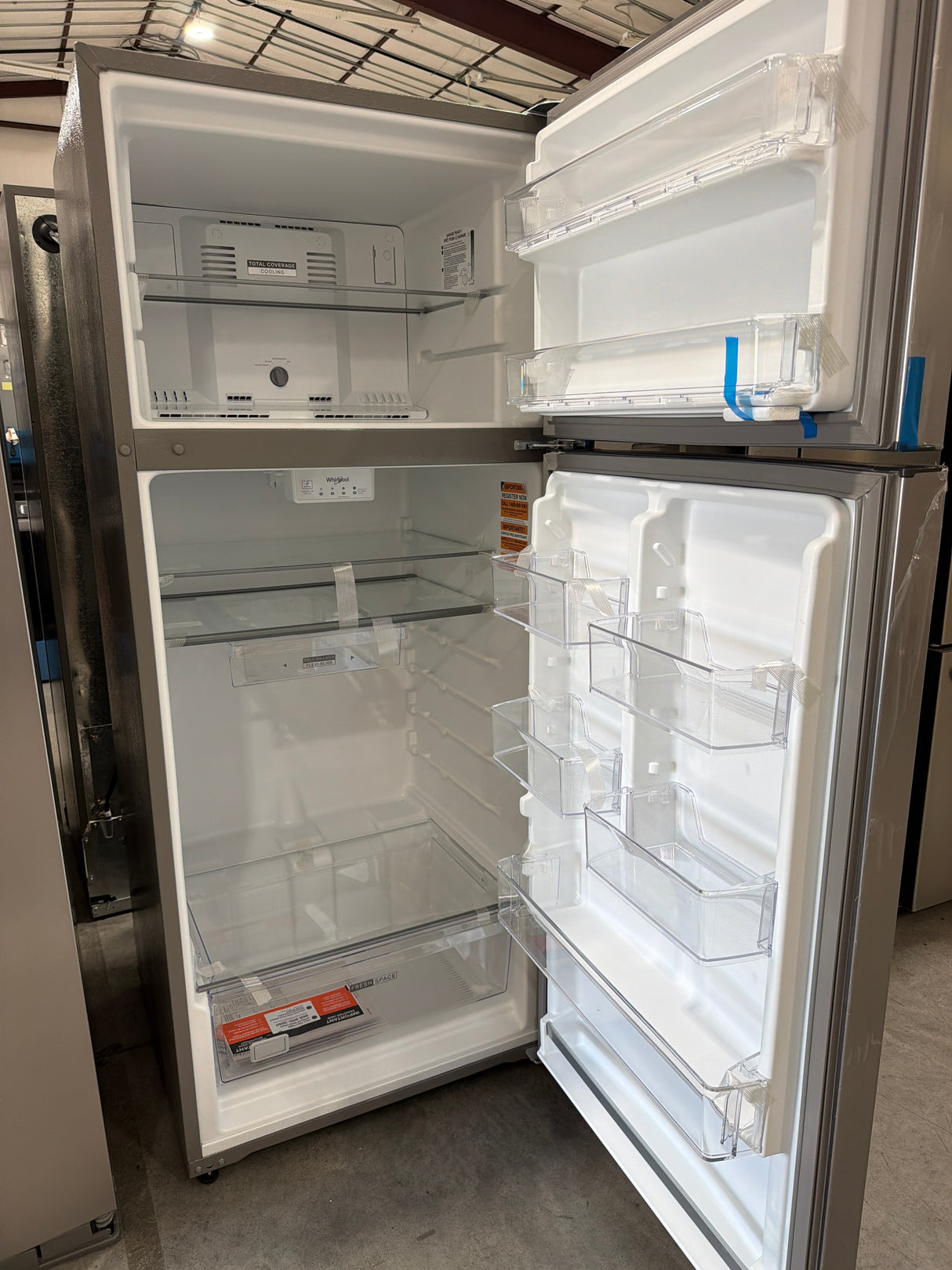 T10ID42 – WRTX5118TZ Top-Freezer Refrigerator – Whirlpool