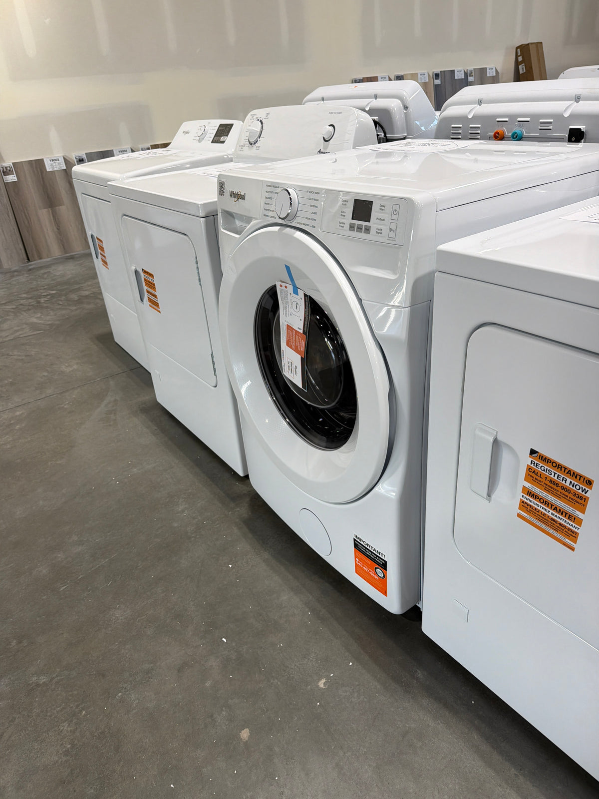 Whirlpool 4.5 cu ft Front Load Washer WFW4720RW - scratch and dent, Nampa ID (photo 2)