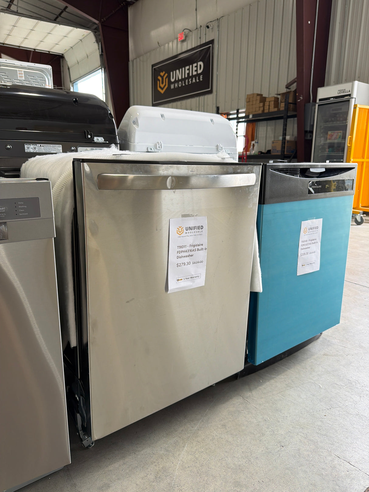 T9ID11 - Frigidaire FDPH4316AS Built-In Dishwasher