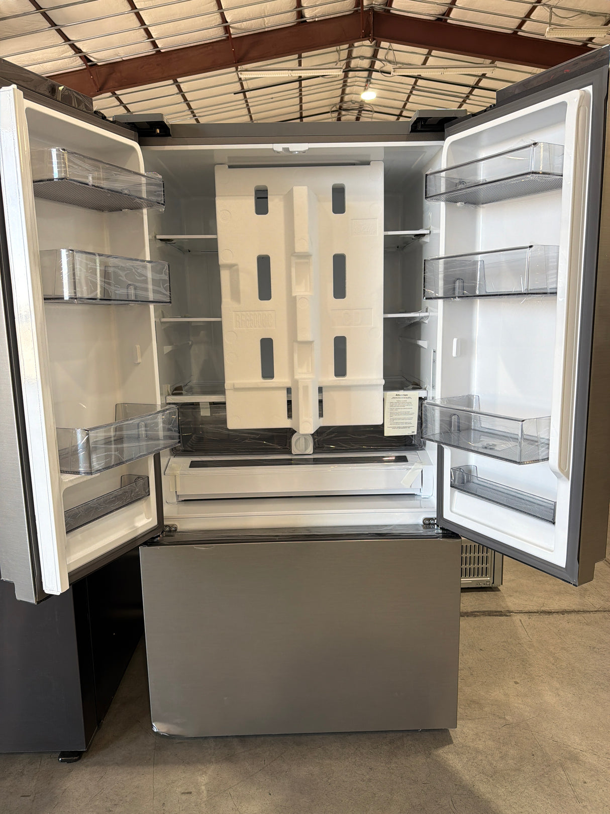 T8ID19 - Samsung RF27CG5010S9/AA French Door Refrigerator