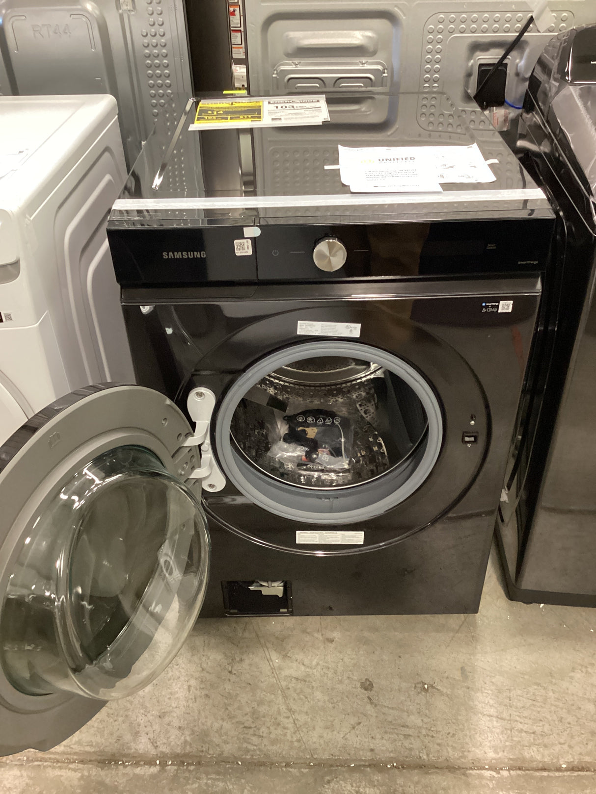 T1ID05 Samsung - BESPOKE 5.3 Cu. Ft. High-Efficiency Stackable Smart Front Load Washer WF53BB8700AVUS