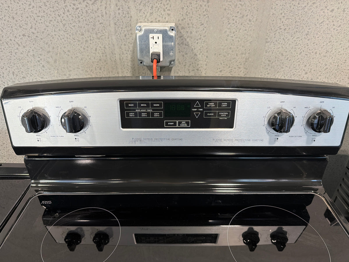 Amana 30 in. Freestanding Electric Range AER6303MMS - scratch and dent, Nampa ID (photo 3)
