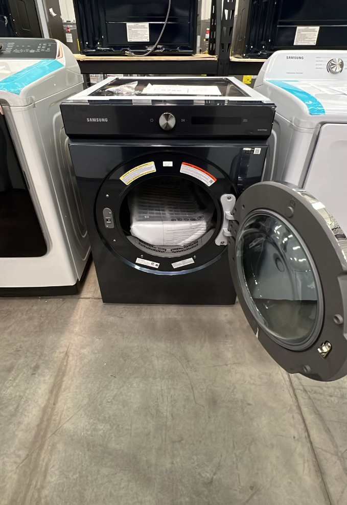 DVE53BB8900DA3 SAMSUNG Bespoke 7.6 cu. ft. Vented Smart Electric Dryer in Brushed Navy with AI Optimal Dry and Super Speed Dry T2ID09