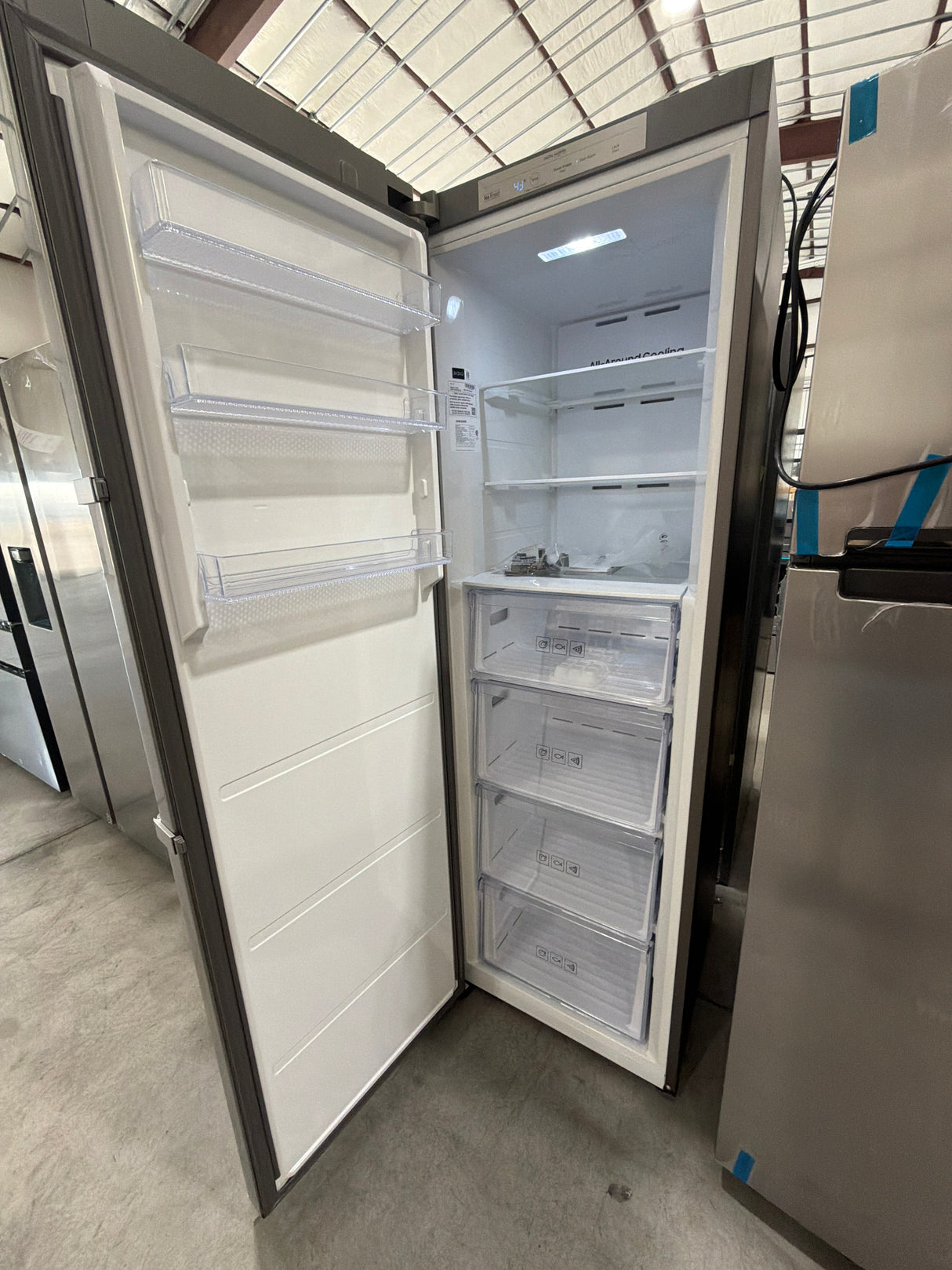 T11ID37 Samsung 11.4 cu ft Convertible Upright Freezer RZ11M7074SA