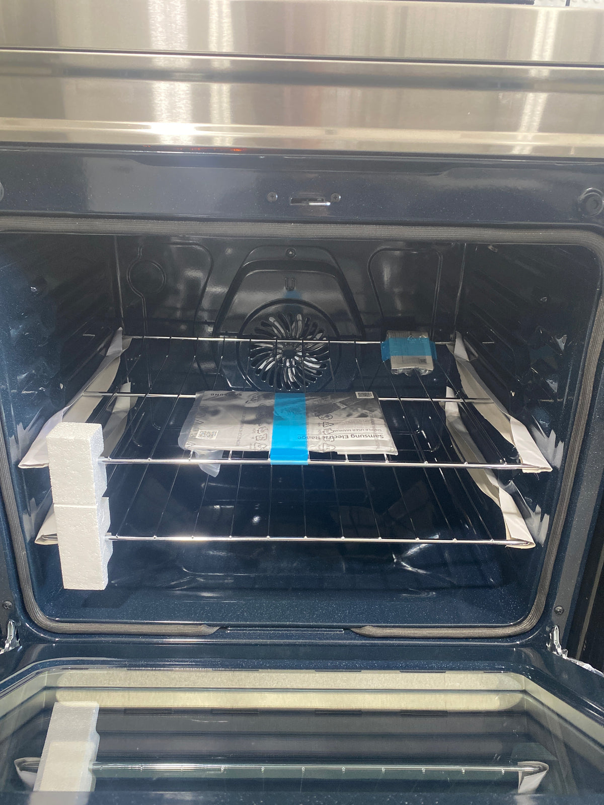 T13ID22 – NE63A6511SS/AA 6.3 Cu. Ft. Smart Electric Range – Samsung