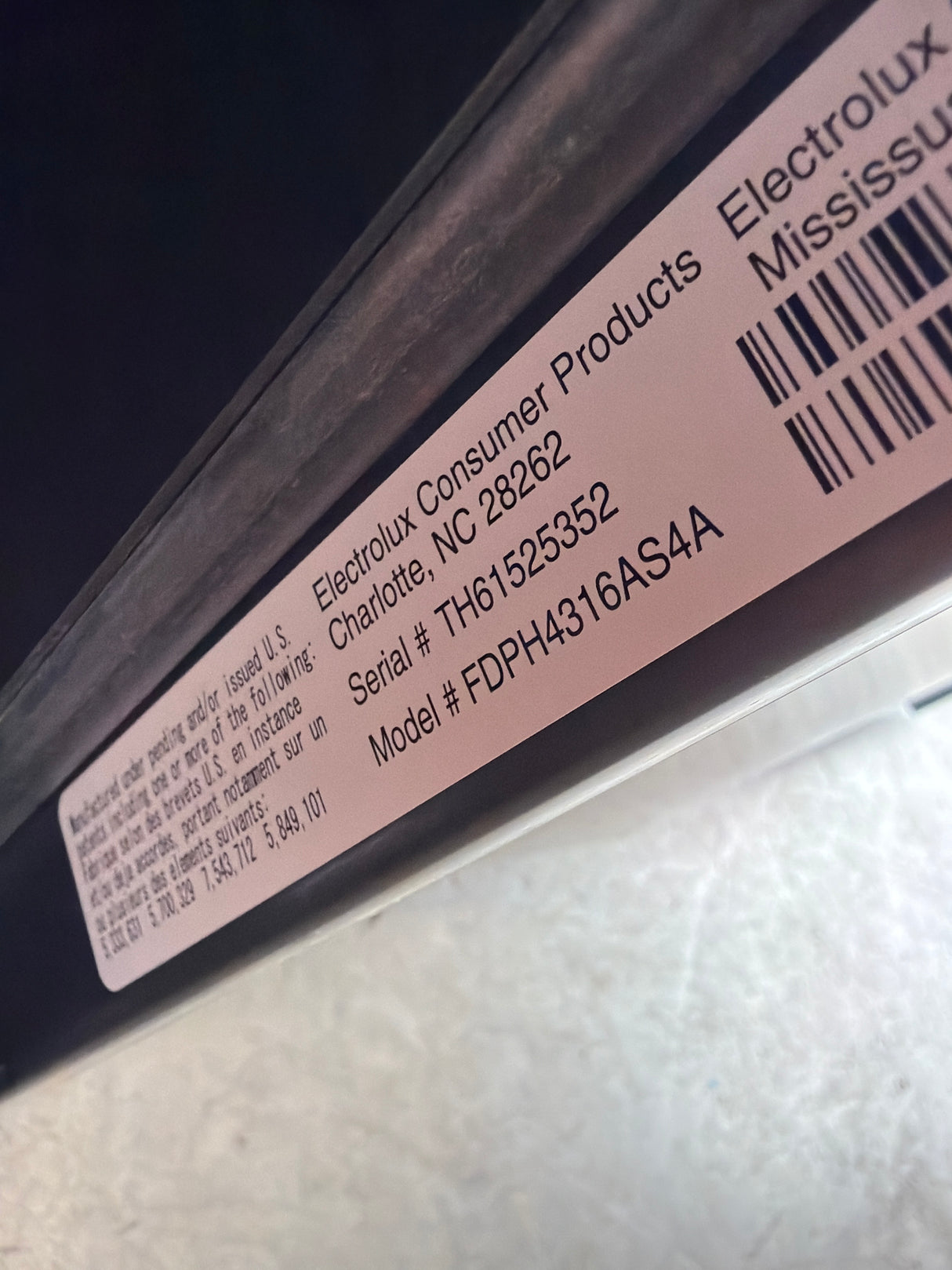 T9ID10 - Frigidaire FDPH4316AS Built-In Dishwasher
