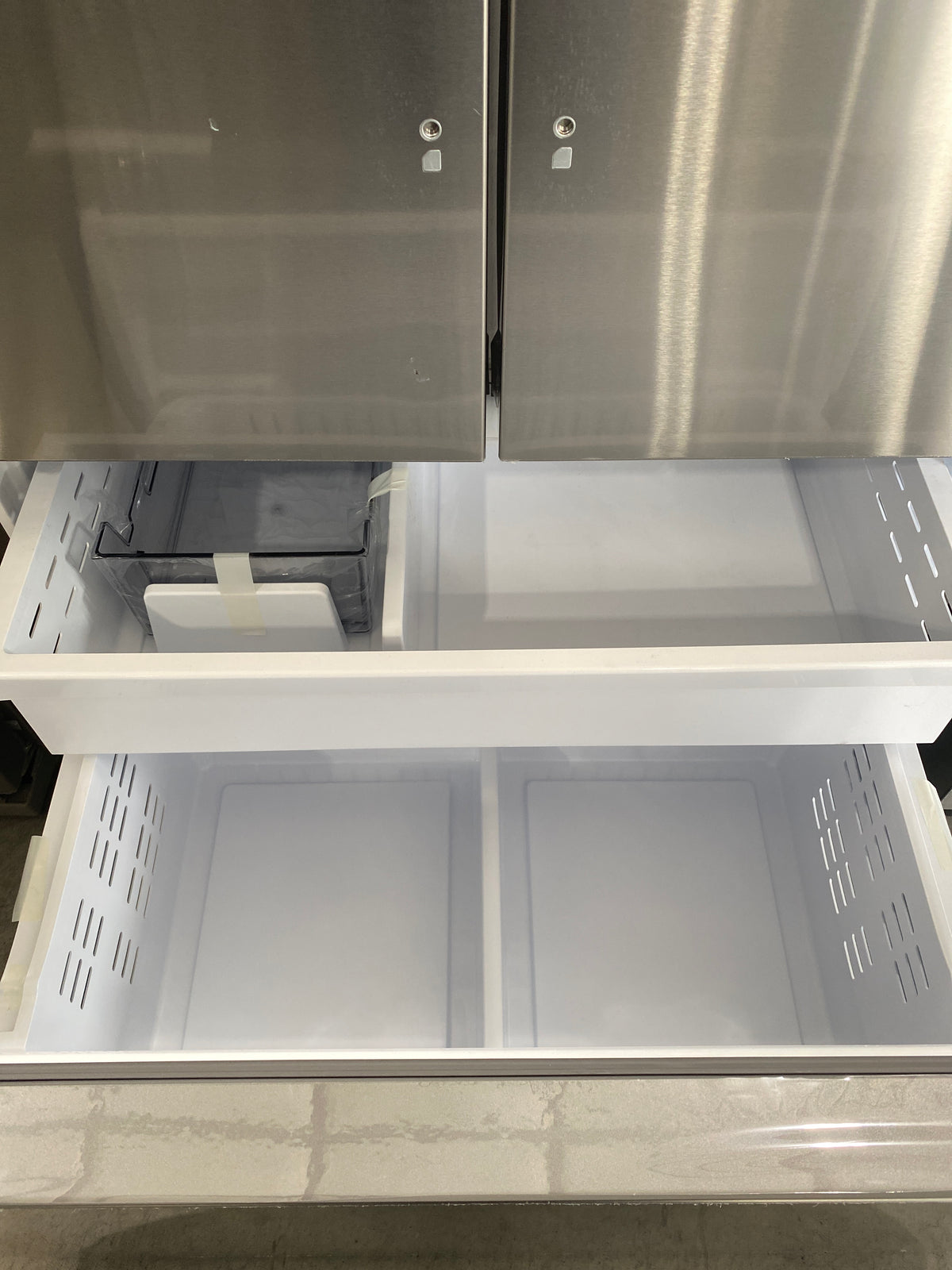 T13ID01 – RF70H30KERAA 29.5 Cu. Ft. French Door Refrigerator – Samsung