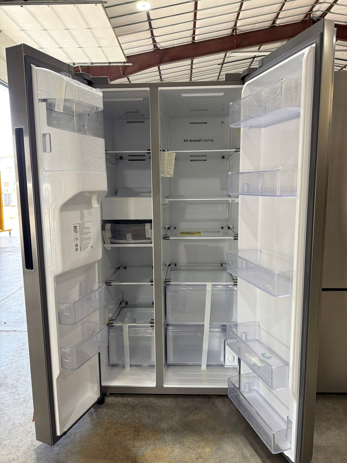 T11ID35 Samsung 27 cu ft Bespoke AI Side-by-Side Refrigerator with Sphere Ice RS70H27SDRAA –