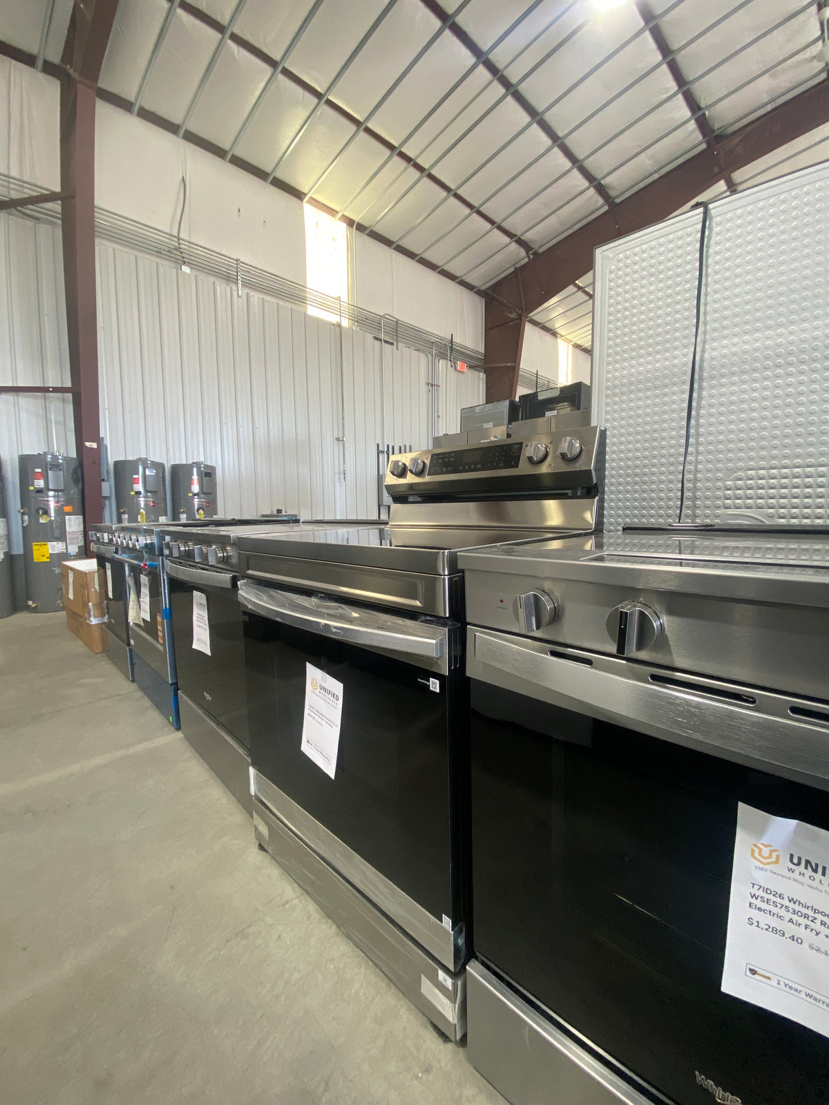 T13ID22 – NE63A6511SS/AA 6.3 Cu. Ft. Smart Electric Range – Samsung
