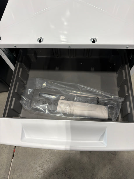 Whirlpool Laundry Pedestal with Storage Drawer WFP2715HW - scratch and dent, Nampa ID (photo 2)