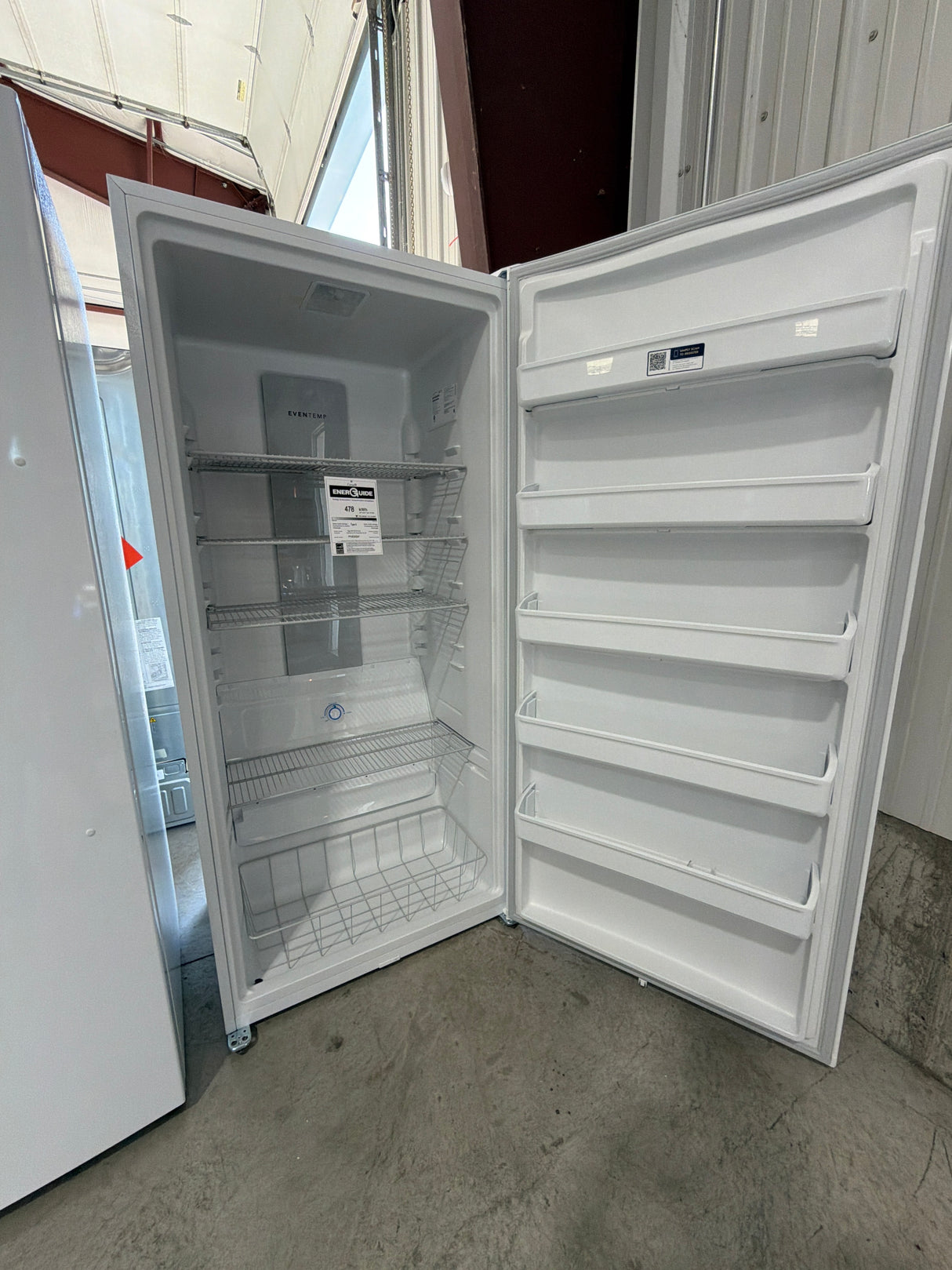 T9ID22 - Frigidaire FFUE2022AW Upright Freezer